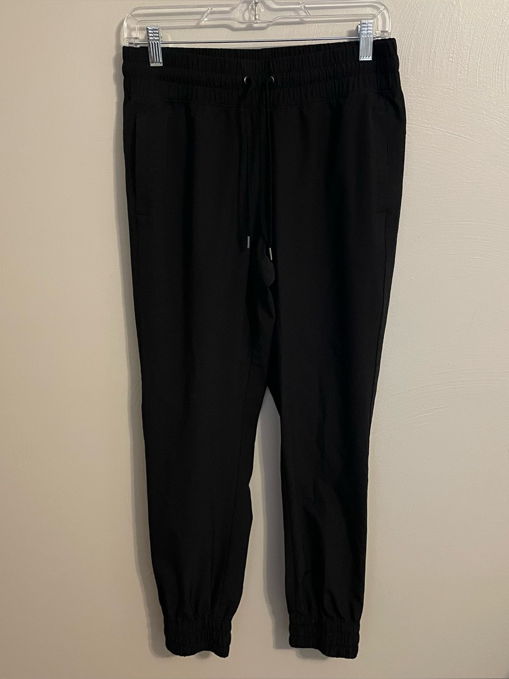 Tek Gear Black Women’s Joggers with elastic waistband, drawstring and pockets